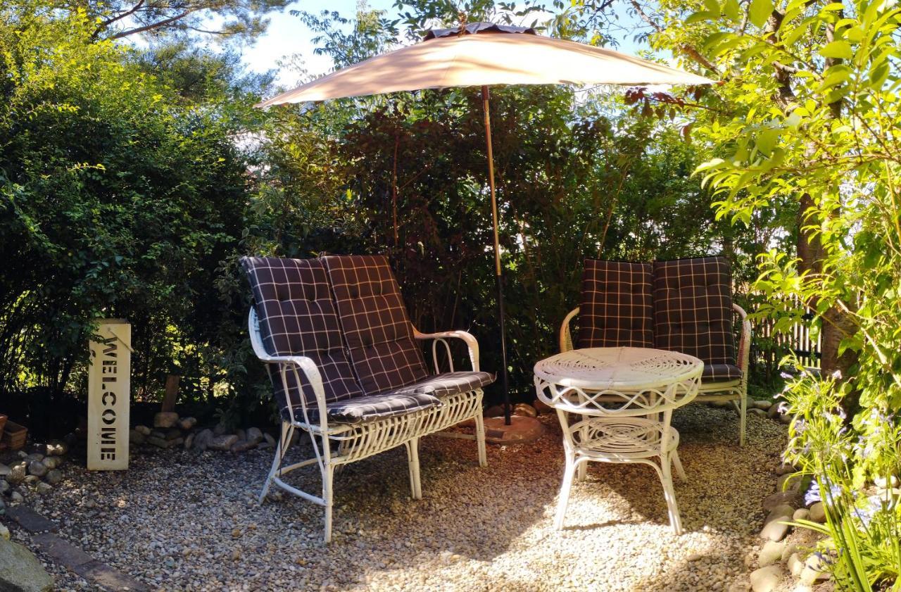 B&B Family Basement Apartment, Breakfast, Free Parking, 5Km From Tulln Chorherrn エクステリア 写真