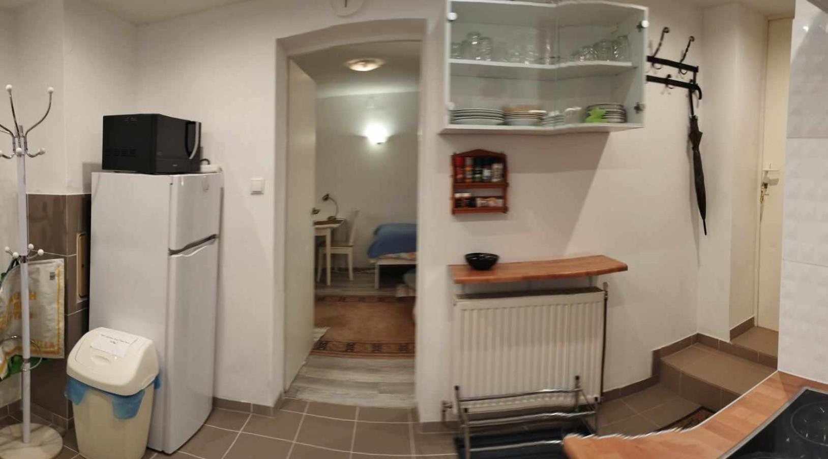 B&B Family Basement Apartment, Breakfast, Free Parking, 5Km From Tulln Chorherrn エクステリア 写真